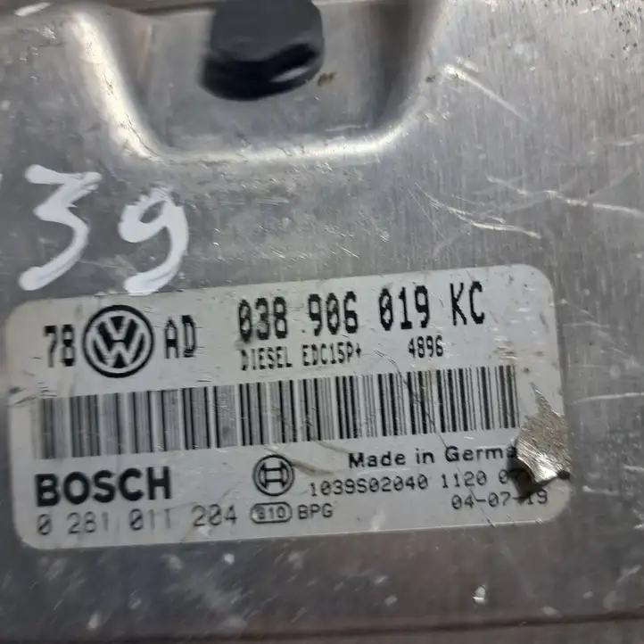 Volkswagen PASSAT B5.5 (2001 - 2005) 038906019KC Блок управления двигателем (ЭБУ) — фото 2
