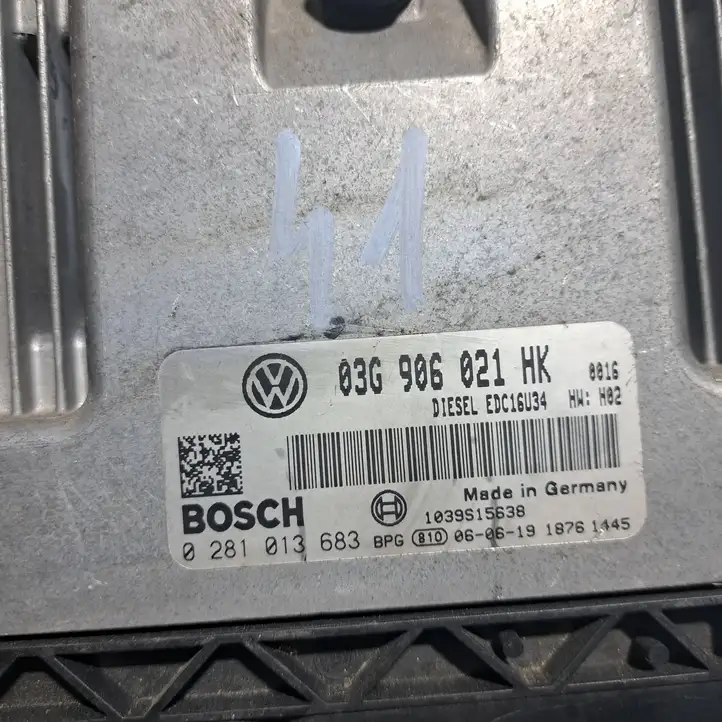Volkswagen Touran I (2003 - 2010) 03G906021HK Блок управления двигателем (ЭБУ) — фото 2