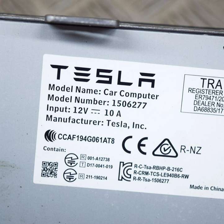 Tesla Model 3 (2017 - 2023)  156678685C Другие приборы