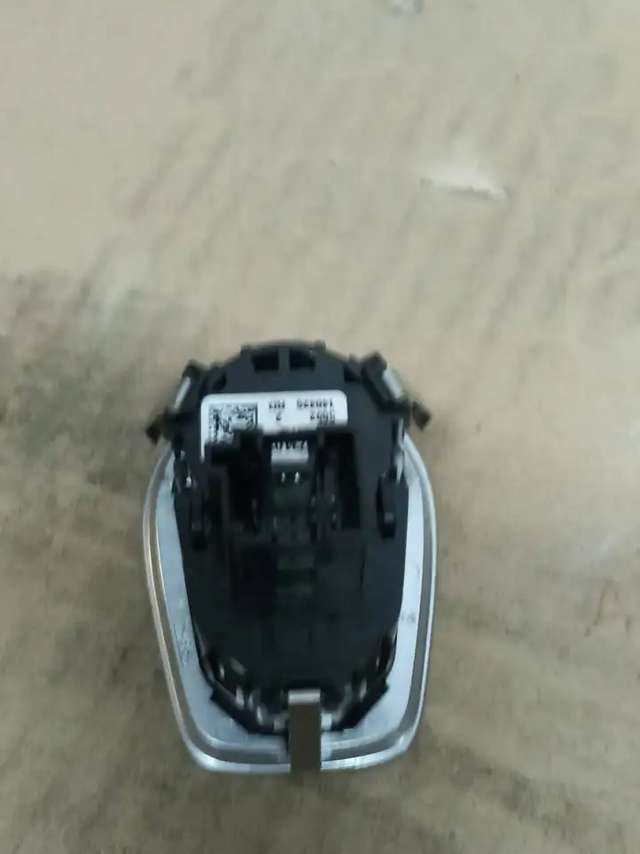 BMW 3 F30 F35 F31 (2012 - 2018) 9250734 Включатель зажигания и стартера — фото 3