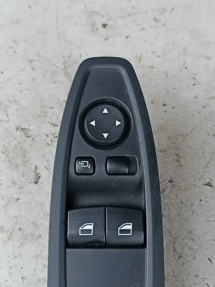 BMW 1 F20 F21 (2011 - 2019) 9362126 Блок кнопок стеклоподъемников — фото 2