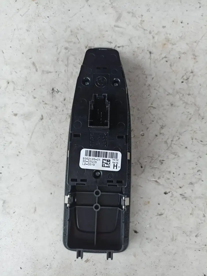 BMW 1 F20 F21 (2011 - 2019) 9362126 Блок кнопок стеклоподъемников — фото 3