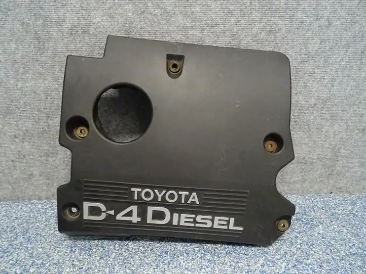 Toyota Avensis Verso (1995 - 2001) Крышка двигателя декоративная — фото 1