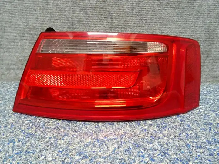 Audi A5 8T 8F (2011 - 2016) 8T0945095 Задний фонарь в кузове — фото 1
