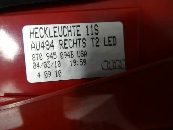 Audi A5 8T 8F (2011 - 2016) 8T0945094B Задний фонарь в крышке багажника — фото 4