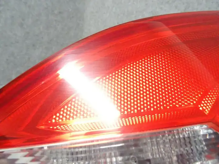 Volkswagen Jetta VI (2011 - 2018) 5C6945094 Задний фонарь в крышке багажника — фото 11