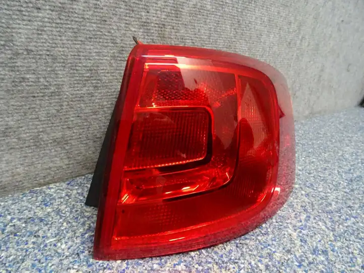 Volkswagen Jetta VI (2011 - 2018) 5C6945096 Задний фонарь в кузове — фото 6
