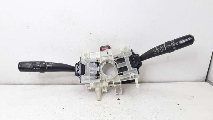 Subaru Impreza II (2003 - 2005)  83111FE270 Комплект ручек