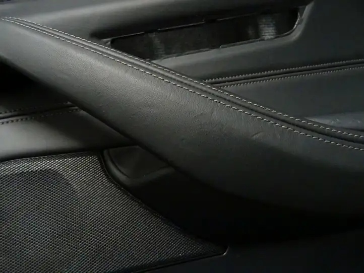 BMW 5 G30 G31 (2016 - ) Обшивка передней двери — фото 3