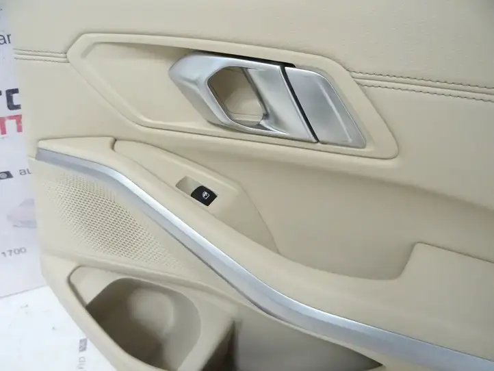 BMW 3 G20 G21 (2019 - ) Обшивка задней двери — фото 2