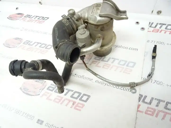 Seat Leon (5F) (2012 - 2019) 04L131512D Охладитель клапана EGR — фото 5