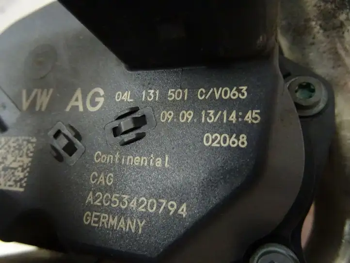 Seat Leon (5F) (2012 - 2019) 04L131512D Охладитель клапана EGR — фото 7