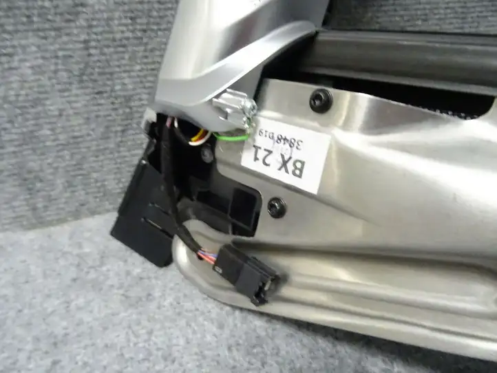 BMW 7 G11 G12 (2015 - 2022) 7338012 Солнцезащитная шторка задней двери — фото 5