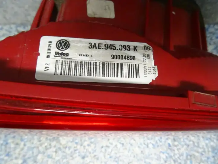 Volkswagen PASSAT B7 (2011 - 2014) 3AE945093K Задний фонарь в крышке багажника — фото 8