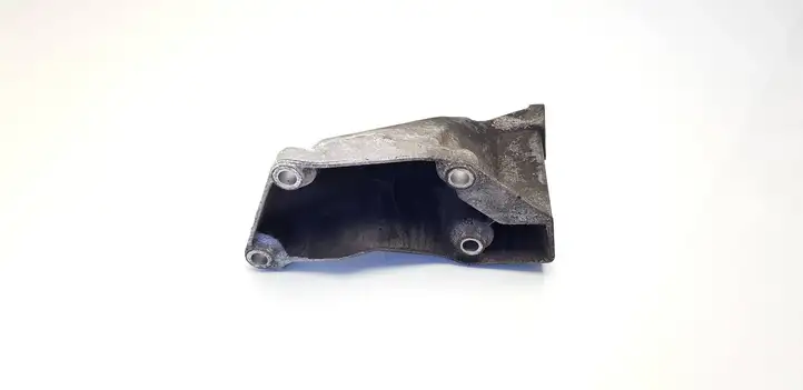 Volkswagen PASSAT B5.5 (2001 - 2005) 8D0199307P Кронштейн двигателя — фото 2