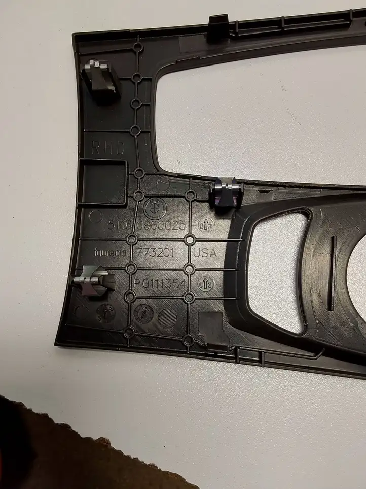 BMW X5 E70 (2006 - 2013) 6960025 Другая деталь консоли (туннеля) — фото 2