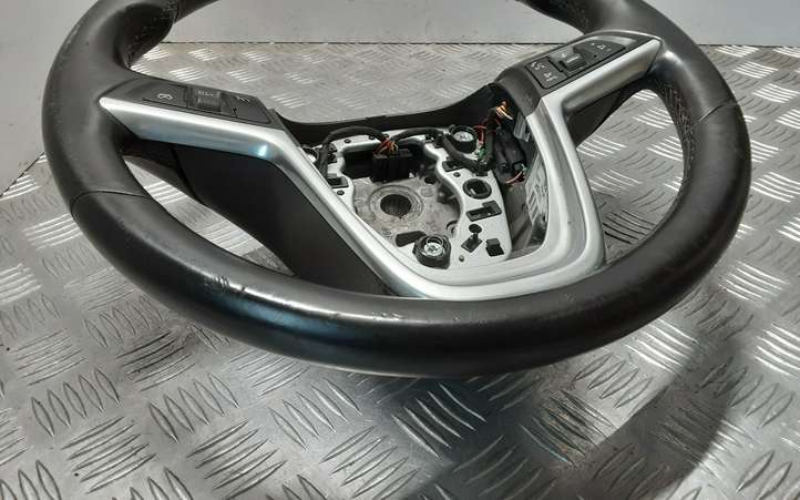 Opel Insignia A (2008 - 2017)  13306885 Руль