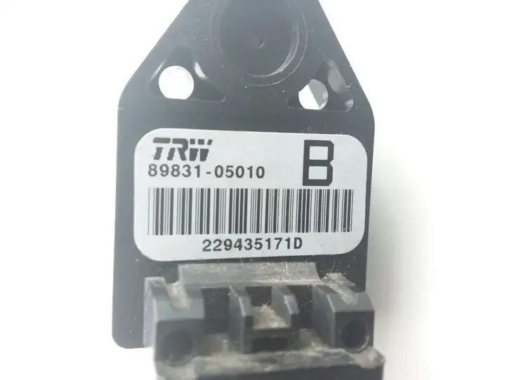 Toyota Avensis T250 (2006 - 2009) 8983105010 Датчик удара SRS — фото 4