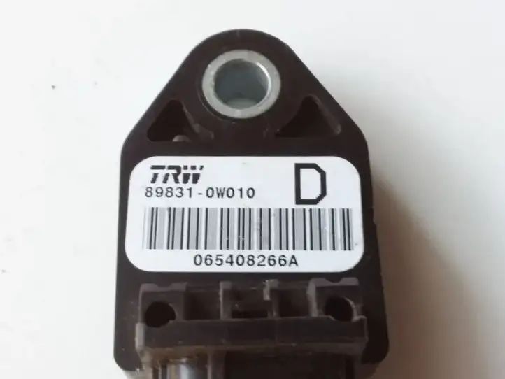 Toyota Corolla Verso AR10 (2004 - 2009) 898310W010 Датчик удара SRS — фото 2