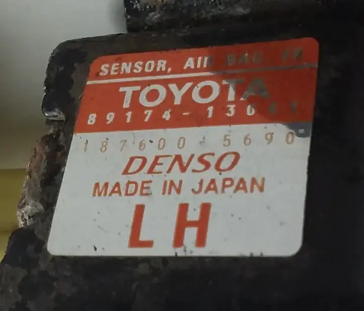 Toyota Corolla E120 E130 (2000 - 2004) 8917413041 Датчик удара SRS — фото 3