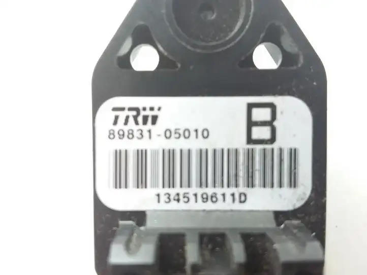 Toyota Corolla Verso AR10 (2004 - 2009) 8983105010 Датчик удара SRS — фото 2