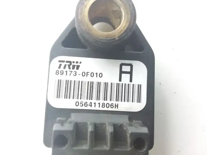 Toyota Corolla Verso AR10 (2004 - 2009) 891730F010 Датчик удара SRS — фото 2