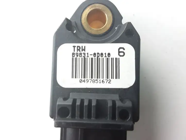 Toyota Yaris (2005 - 2009) 898310D010 Датчик удара SRS — фото 3