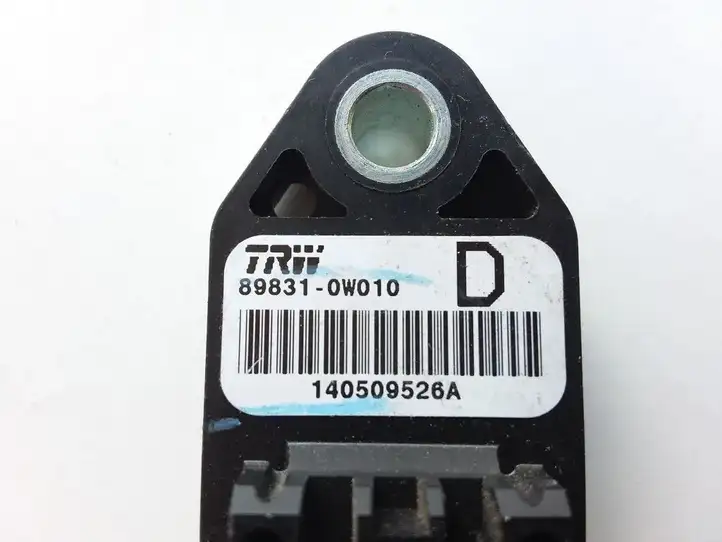 Toyota Corolla Verso AR10 (2004 - 2009) 898310W010 Датчик удара SRS — фото 3