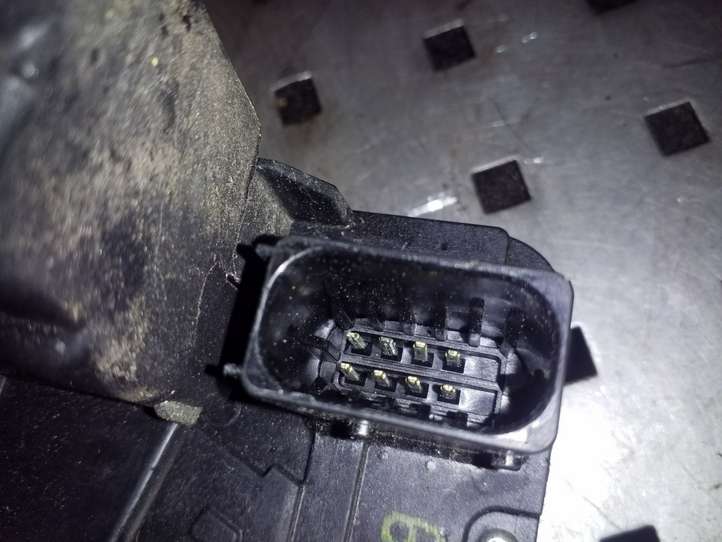 Chevrolet Captiva (2011 - 2013)  A046818 Передняя звукоизоляция