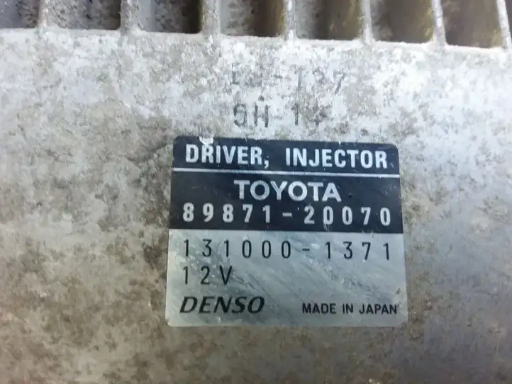 Toyota Avensis T250 (2006 - 2009) 8987120070 Блок управления форсунками — фото 5