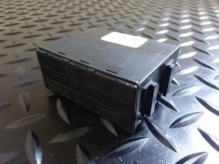 Toyota Avensis T250 (2006 - 2009) 8978005031 Блок иммобилайзера — фото 4