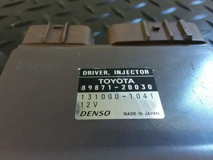 Toyota Corolla Verso E121 (2001 - 2004) 8987120030 Блок управления форсунками — фото 3
