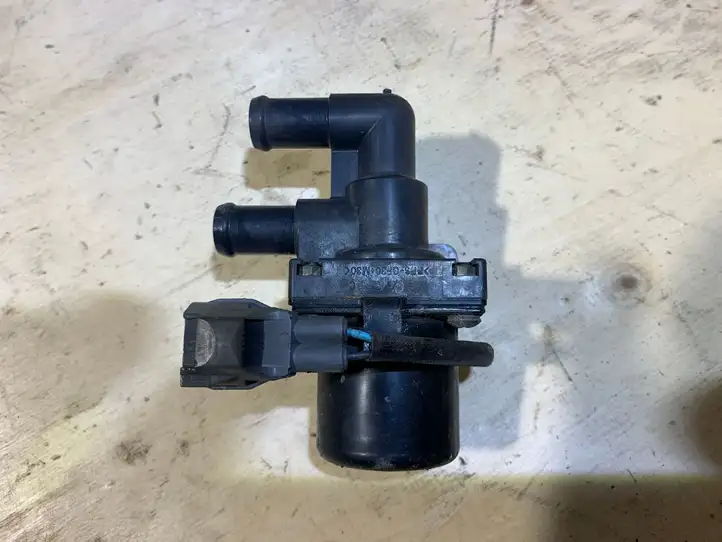 Subaru Legacy (2003 - 2009) Электроциркуляционный насос — фото 1