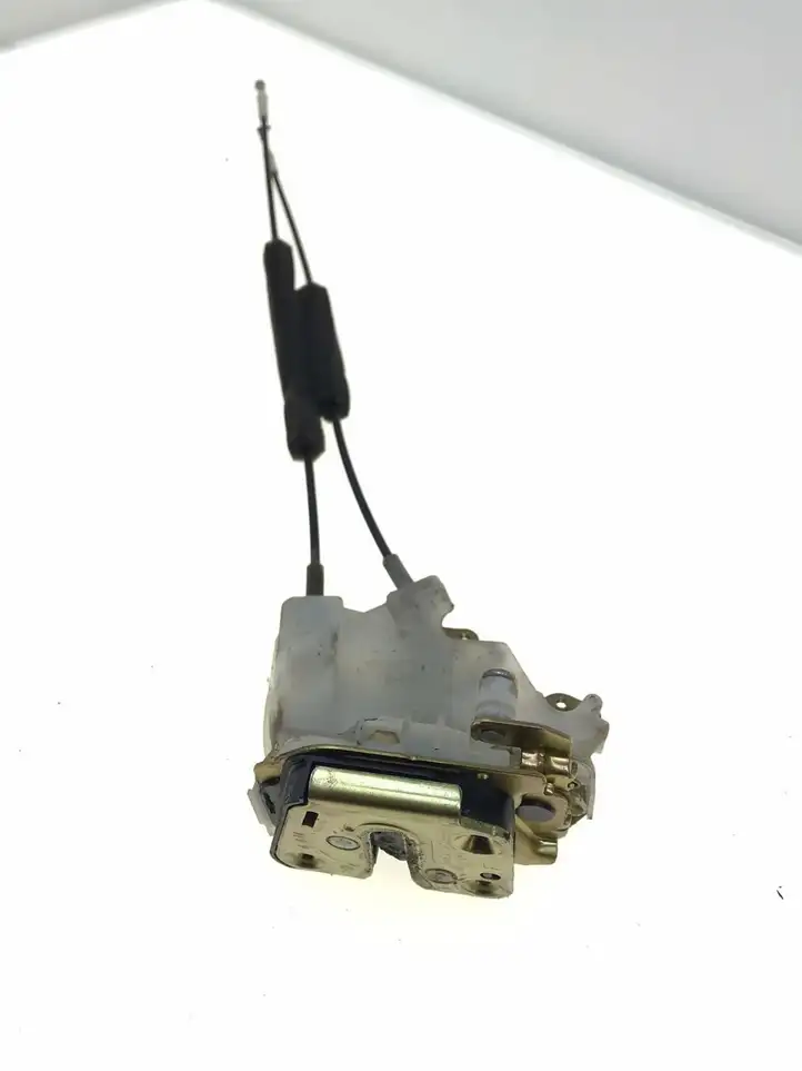 Subaru Forester SG (2006 - 2008) 61034SA001 Замок задней двери — фото 1