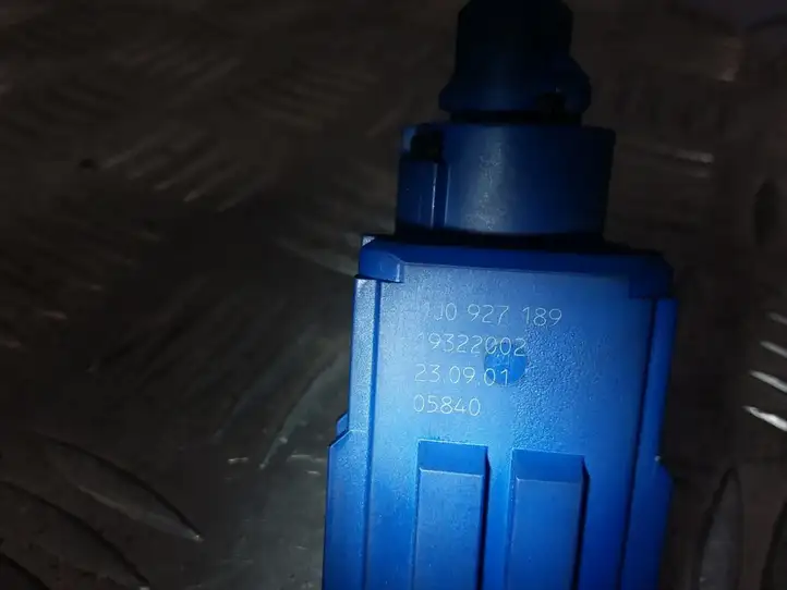 Volkswagen Golf IV (1998 - 2005)  1J0927189 Датчик педали сцепления