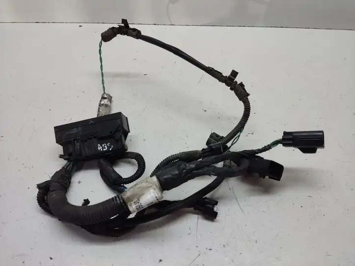 Chrysler Voyager (2007 - 2010)  P04869898AD Штекер разъема модуля АБС