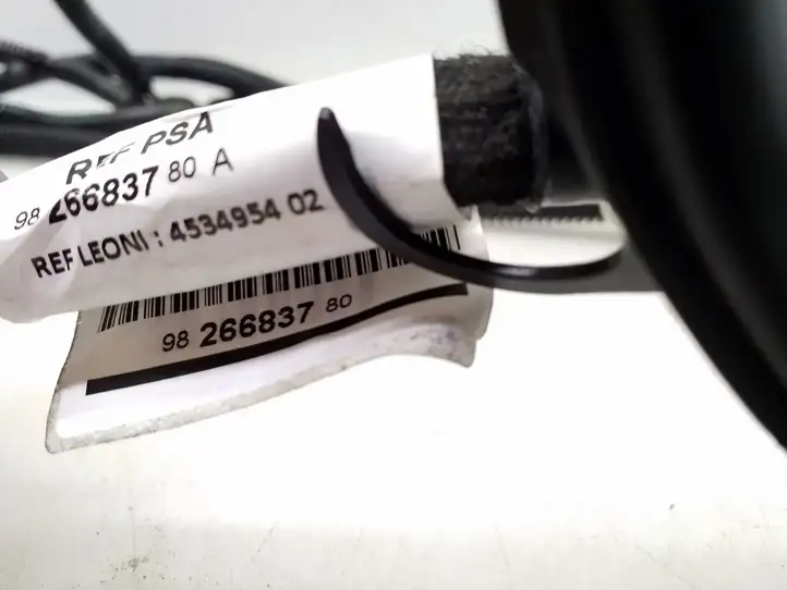 Peugeot 5008 II (2020 - ) 9826683780 Прочая электропроводка — фото 2