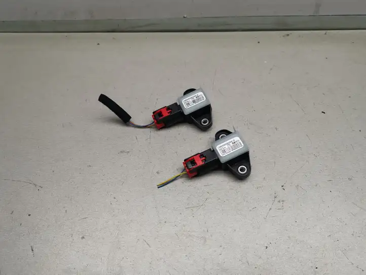 Kia Optima (2013 - 2015)  959201M200 Датчик удара надувных подушек