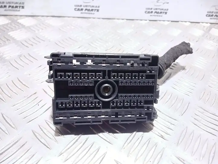 Opel Astra J (2009 - 2012) F064100 Прочая электропроводка — фото 1