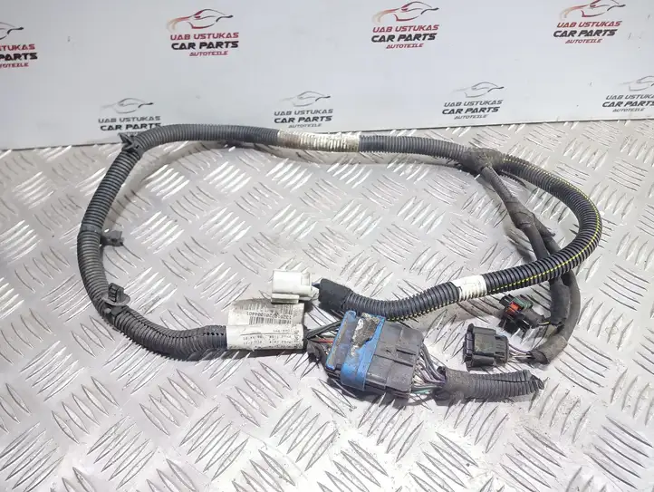 Opel Astra J (2009 - 2012) 13261072 Прочая электропроводка — фото 3