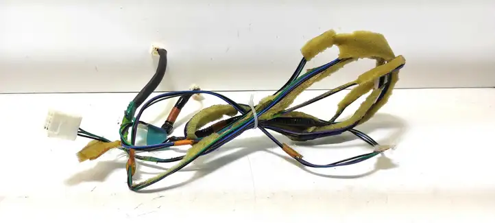 Mazda RX8 (2003 - 2008) F15167100B Прочая электропроводка — фото 4