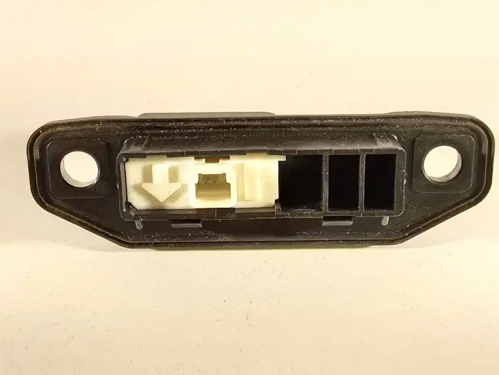 Toyota Auris E180 (2012 - 2018) 15D184 Кнопка закрытия крышки багажника — фото 6