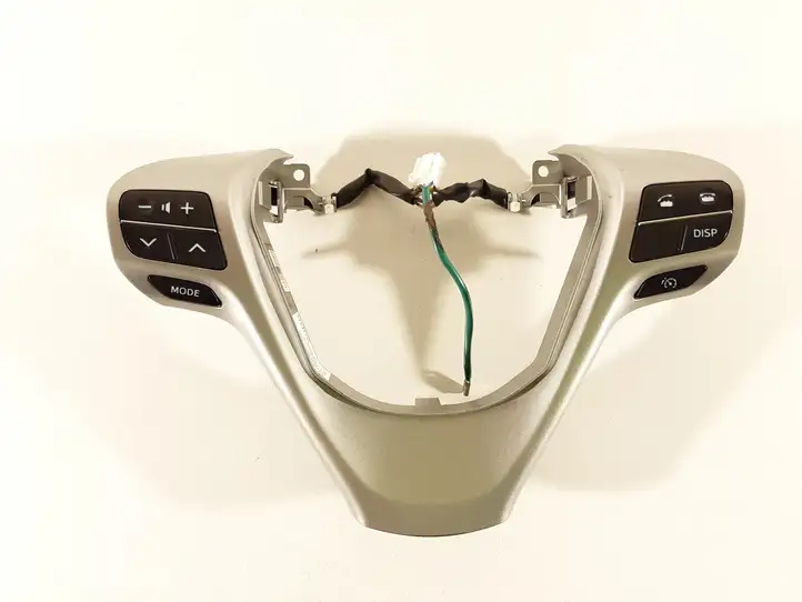 Toyota Verso (2009 - 2012) 451000F390 Кнопки на рулевом колесе — фото 1