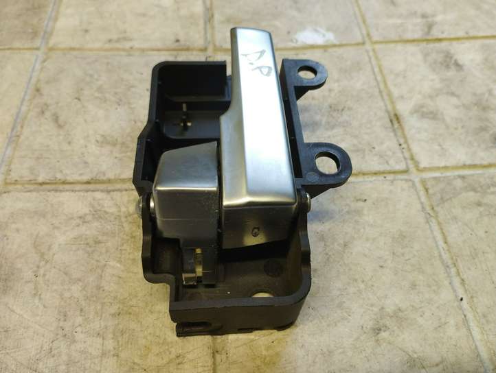 Ford Focus (2005 - 2008)  3M51R22601BB Внутренняя ручка