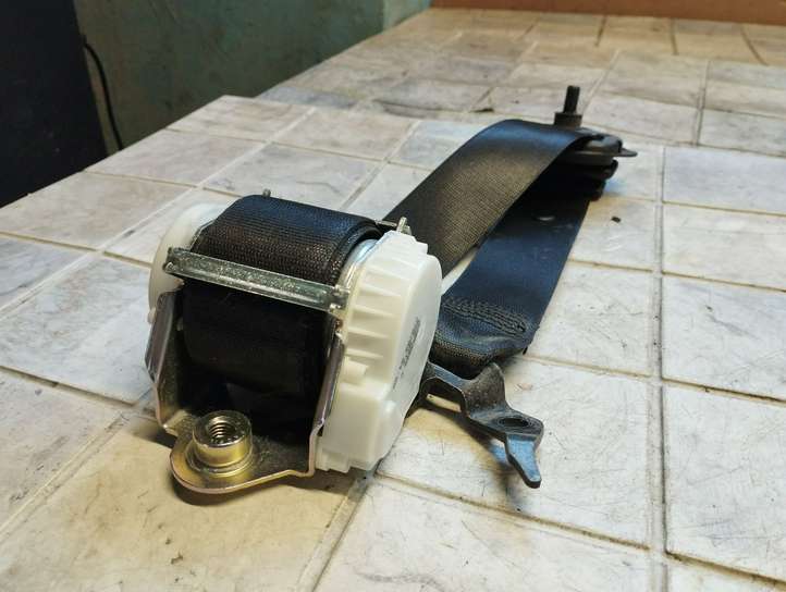 BMW 1 E81 E87 (2004 - 2011)  33059848C Передний ремень безопасности