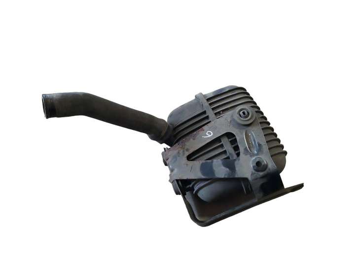 Audi A4 (2007 - 2011)  8E0129955 Воздушный резервуар вакуума