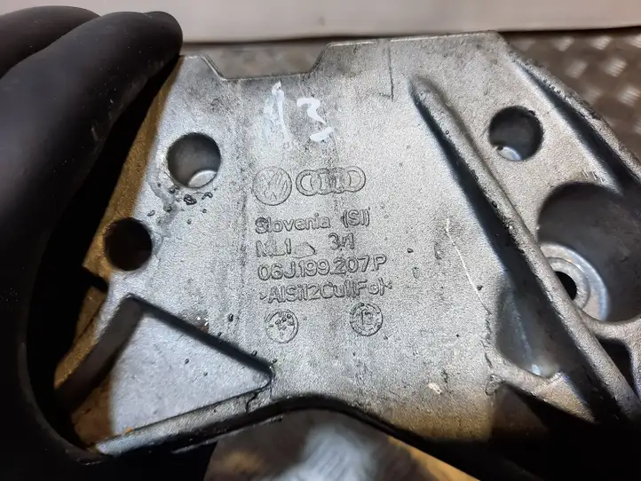 Audi A3/S3 8V (2012 - 2016) 06J199207P Кронштейн двигателя — фото 2
