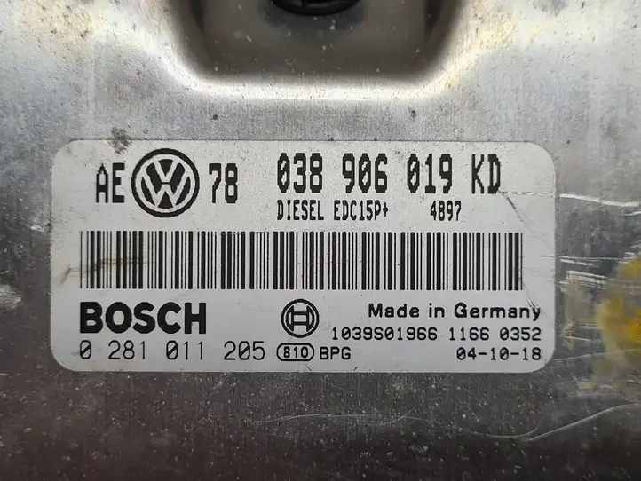 Volkswagen PASSAT B5.5 (2001 - 2005) 038906019KD Блок управления двигателем (ЭБУ) — фото 6