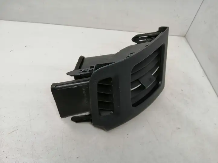 Toyota Prius (XW30) (2009 - 2015) 5565047070 Боковой воздушный дефлектор — фото 2