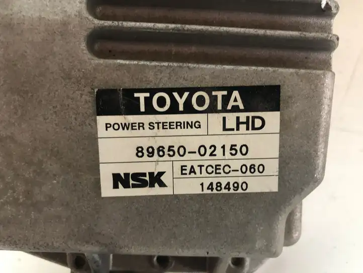 Toyota Corolla E120 E130 (2004 - 2007) 8965002150 Блок управления усилителем руля — фото 3